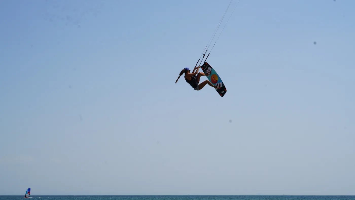 Gökçeada Aydıncık'ta kitesurf