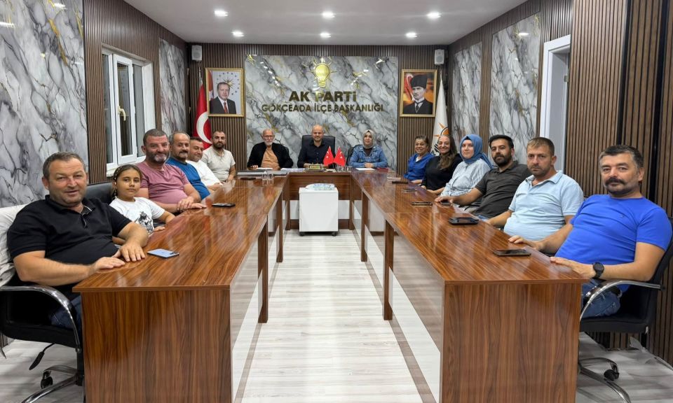 AK Parti Gökçeada Teşkilatı Haftalık Toplantısında İlçe Çalışmalarını Değerlendirdi