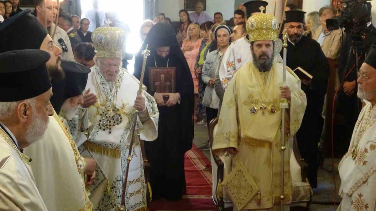 Bartholomeos Gökçeada'da Ayin Yönetti