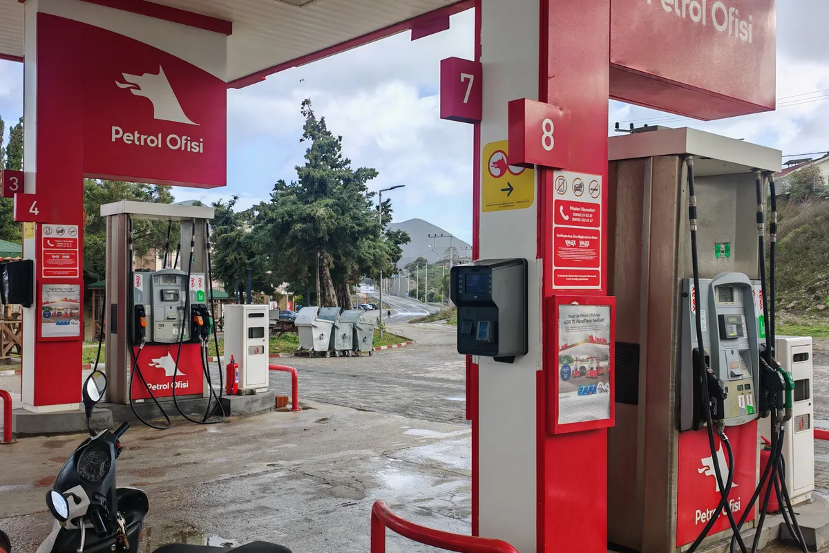 Gökçeada Petrol Ofisi pompalar