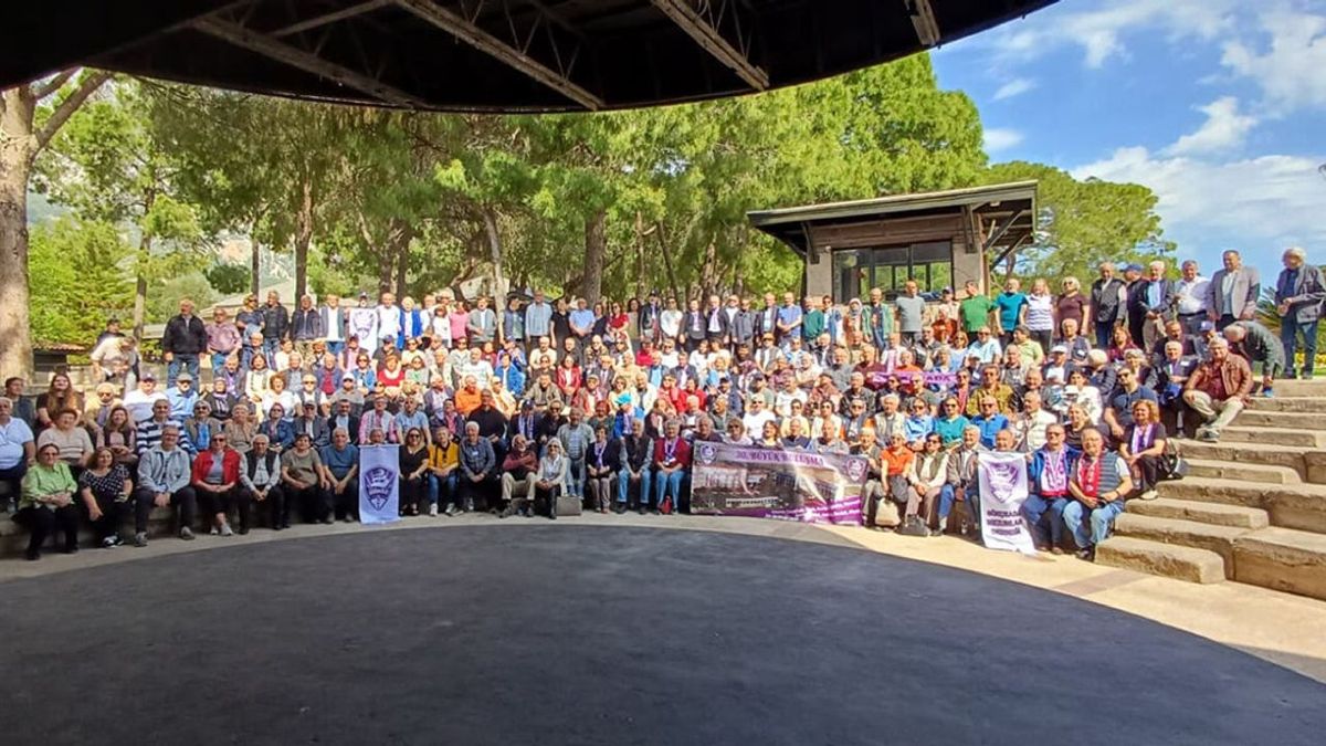 Gökçeada Öğretmen Okulu Mezunları Antalya'da 30. Kez Buluştu