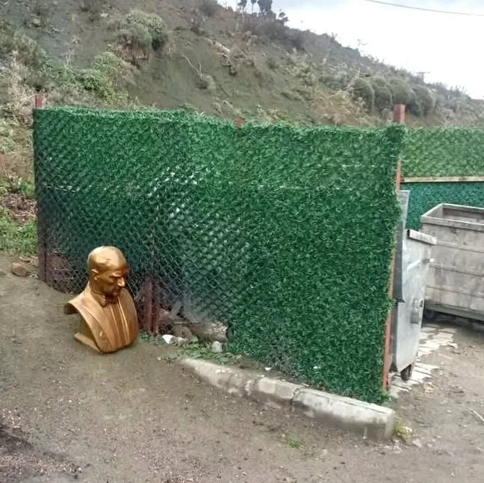 Gökçeada'da Atatürk Büstüne Çirkin Saldırı