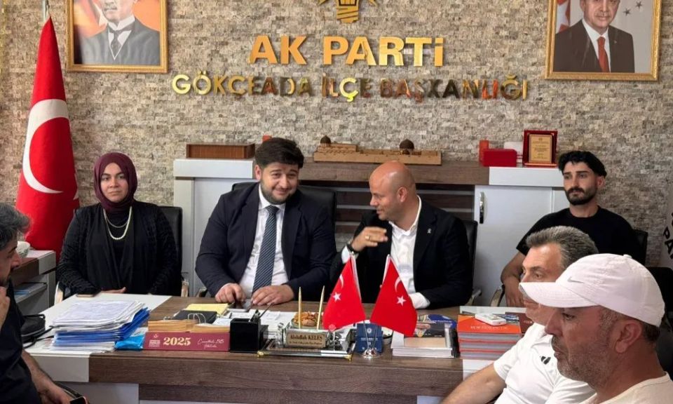 Gökçeada'da Bayram Buluşması: AK Parti Teşkilatı Tek Yürek Oldu