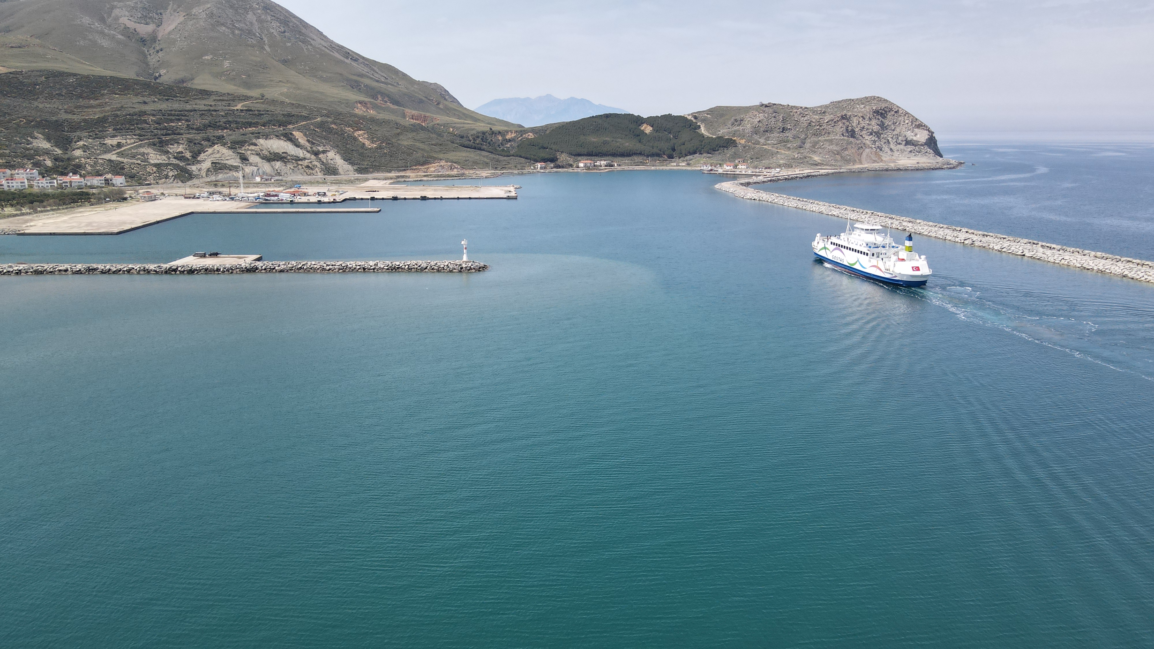 Olumsuz Hava Nedeniyle Gökçeada Feribot Seferleri İptal