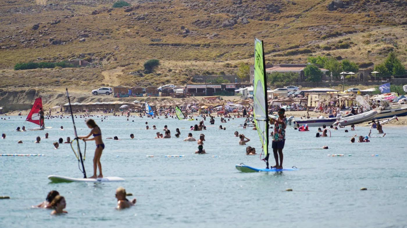 Kefalos Plajı - kamp alanı ve deniz