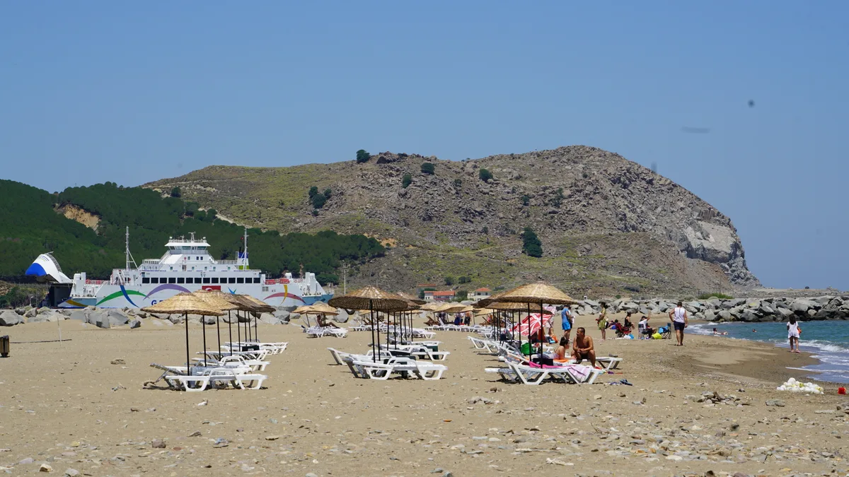 Kuzulimanı Plajı - ince kumsal ve sakin deniz