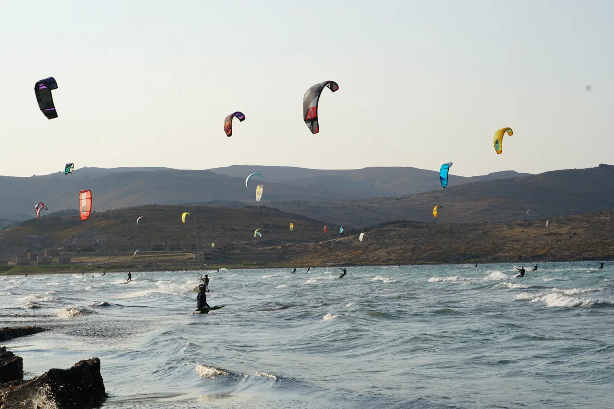 Gökçeada Aydıncık plajı sörf