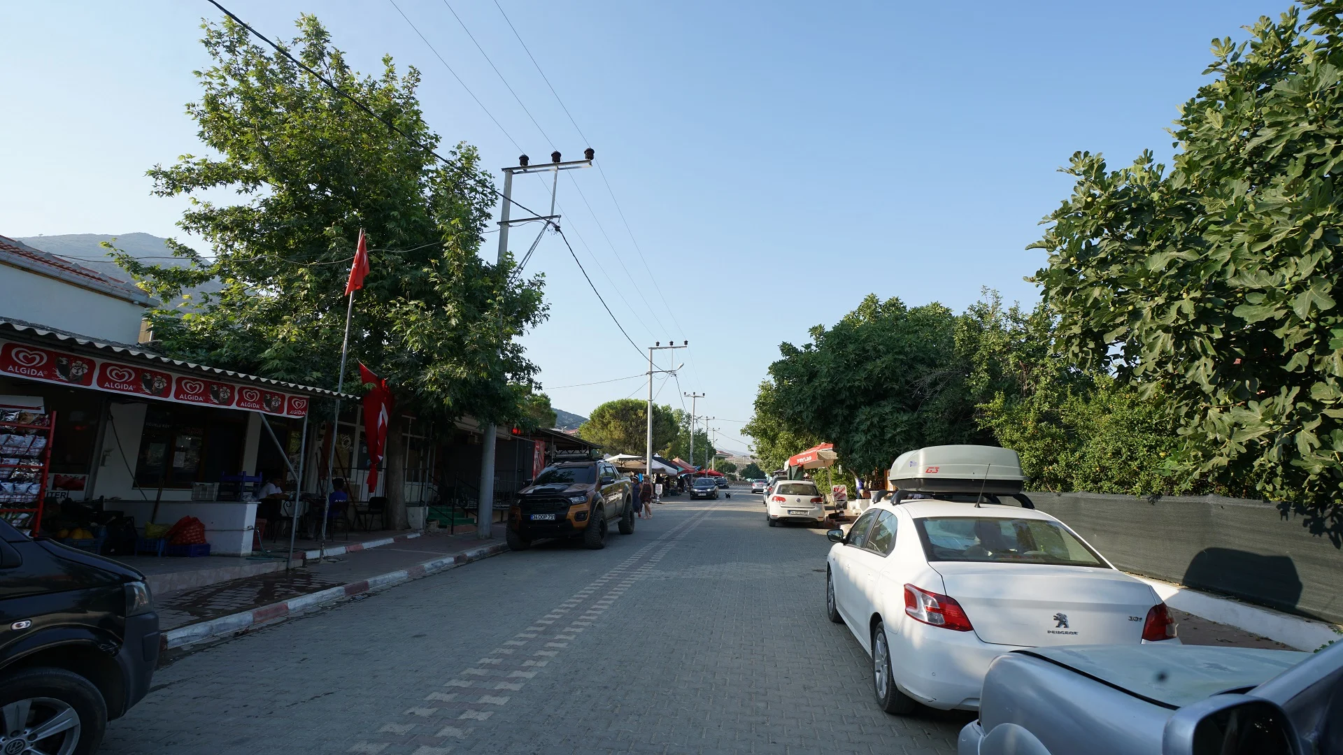 Uğurlu Köyü Rehberi: Gökçeada'nın Sakin Güneybatısı