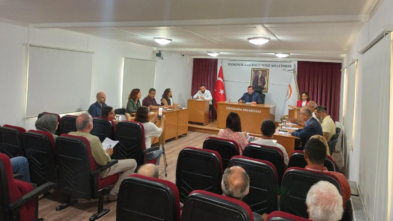 Gökçeada Belediye Başkanı Atalay CHP'den Ayrıldı: Bağımsız Devam Edecek