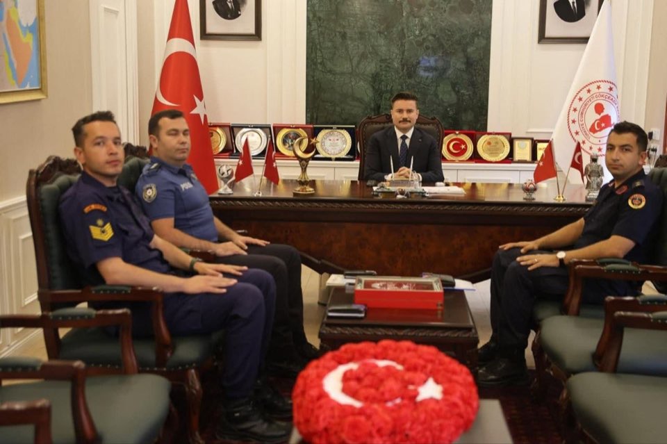 Gökçeada'da Bayram Tedbirleri Masaya Yatırıldı: 'Adamızda Huzur ve Güven İçin Tüm Tedbirler Alındı'