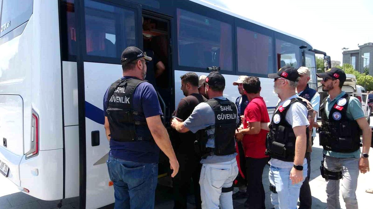 Gökçeada'da FETÖ Firarisi 6 Şüpheli Yakalandı