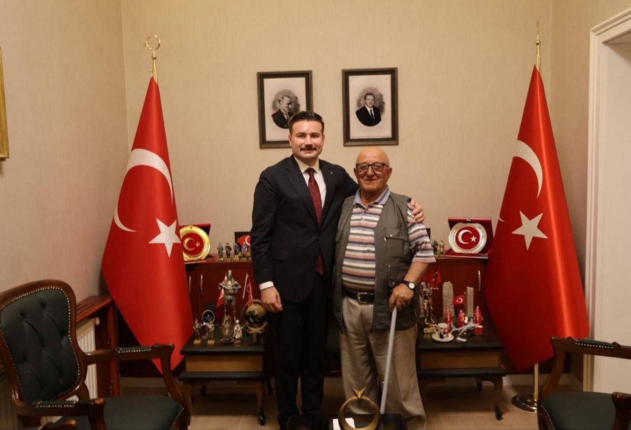 Kaymakam Osman Acar ve vatandaş
