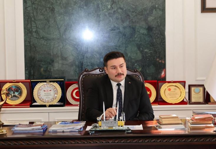 TKDK heyeti Gökçeada Kaymakamı Osman Acar ile toplantıda