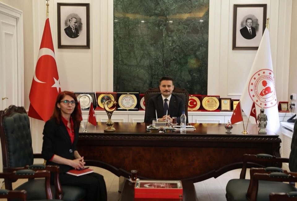 Gökçeada'da Yeni Tapu Müdürü Görevine Başladı: Vatandaş Odaklı Hizmet Vurgusu