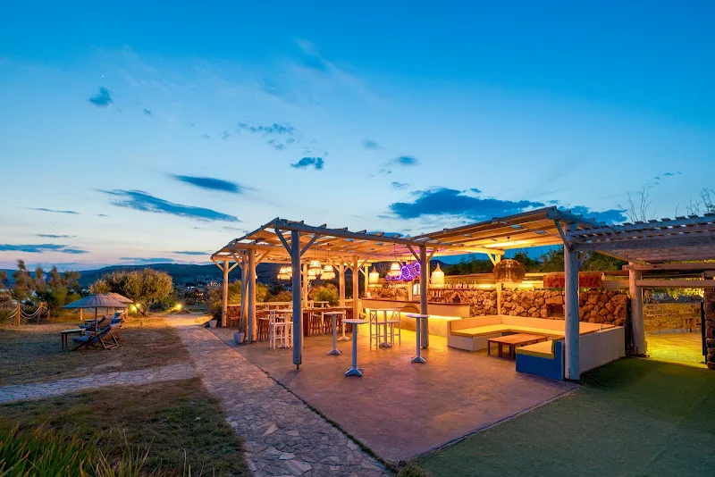 Gökceada Sörf Egitim Merkezi Oteli