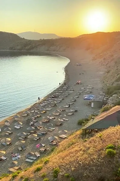 Laz Koyu Plajı