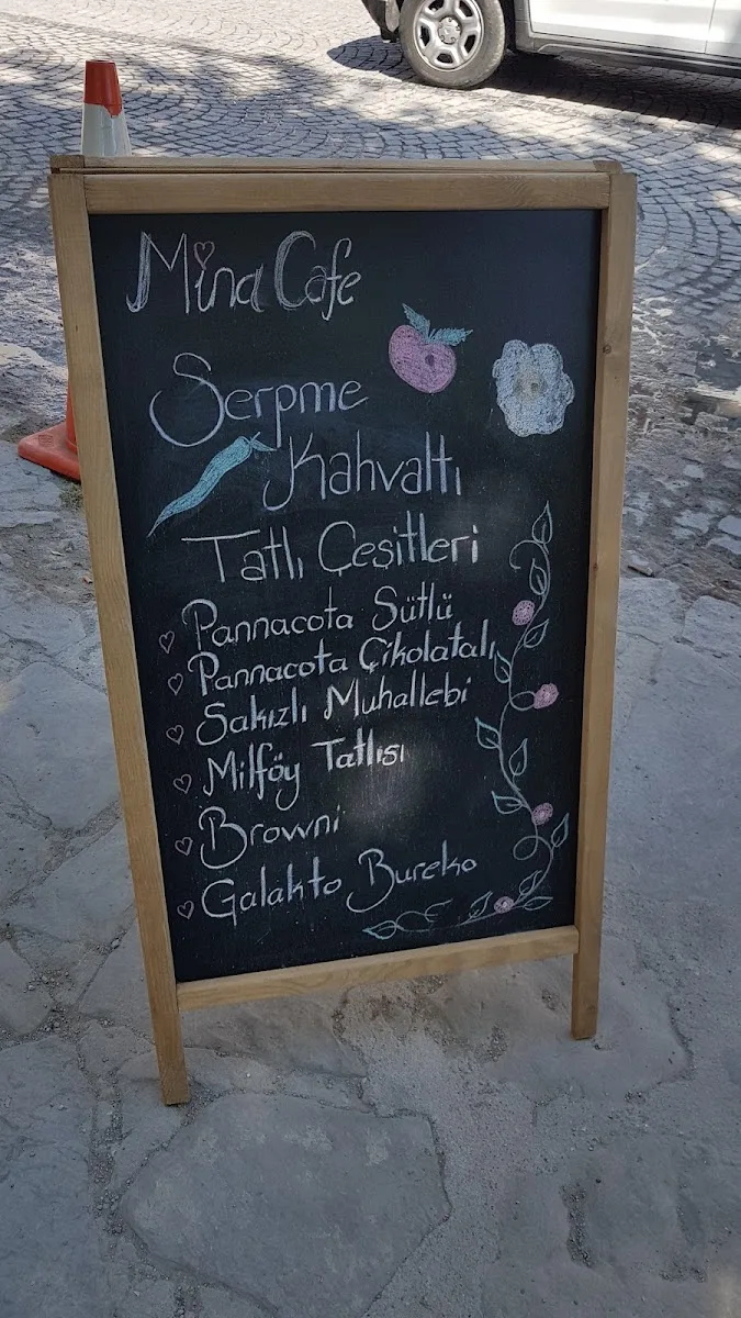 Mina Cafe