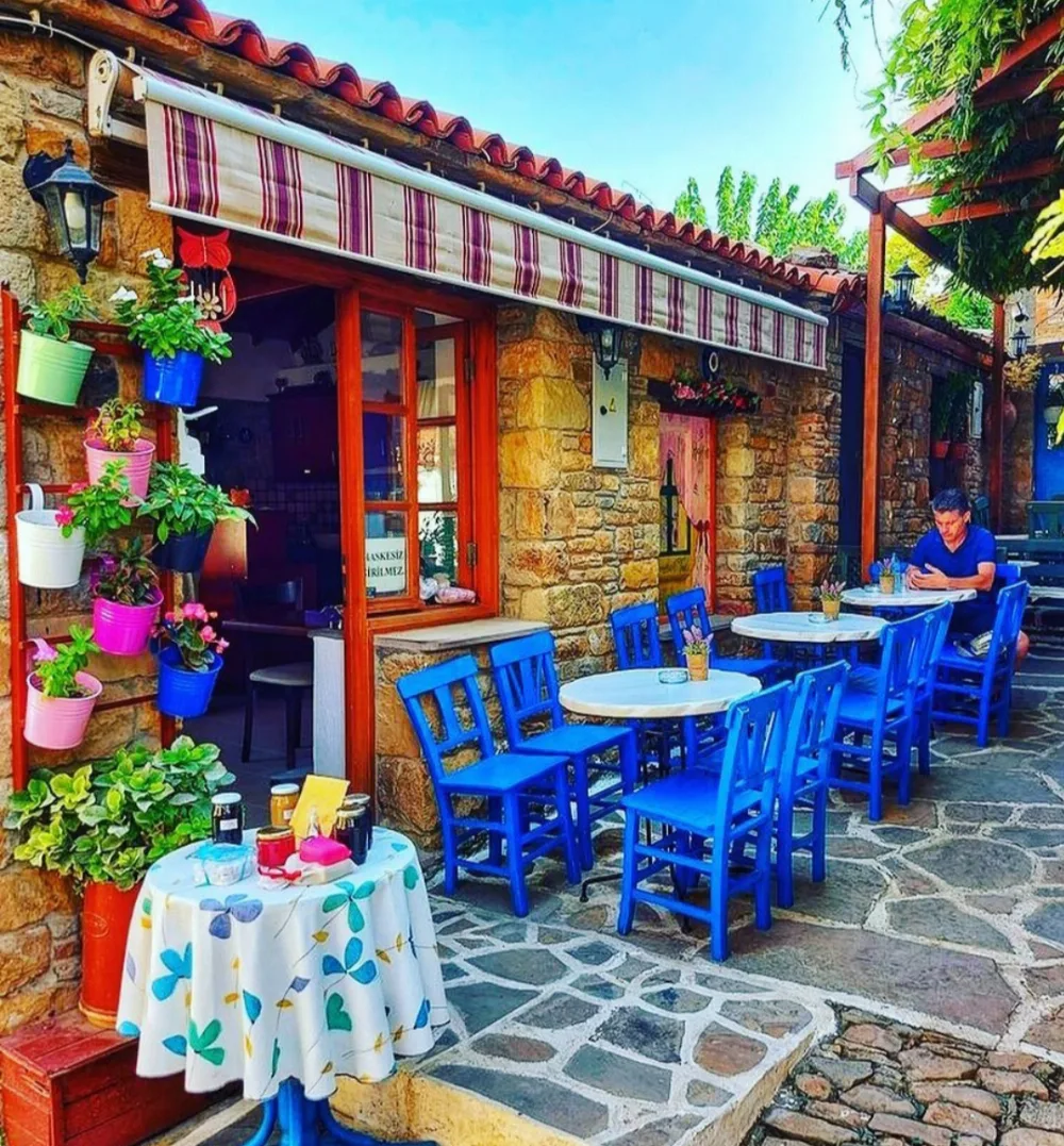 Eleni Rum Tavernası
