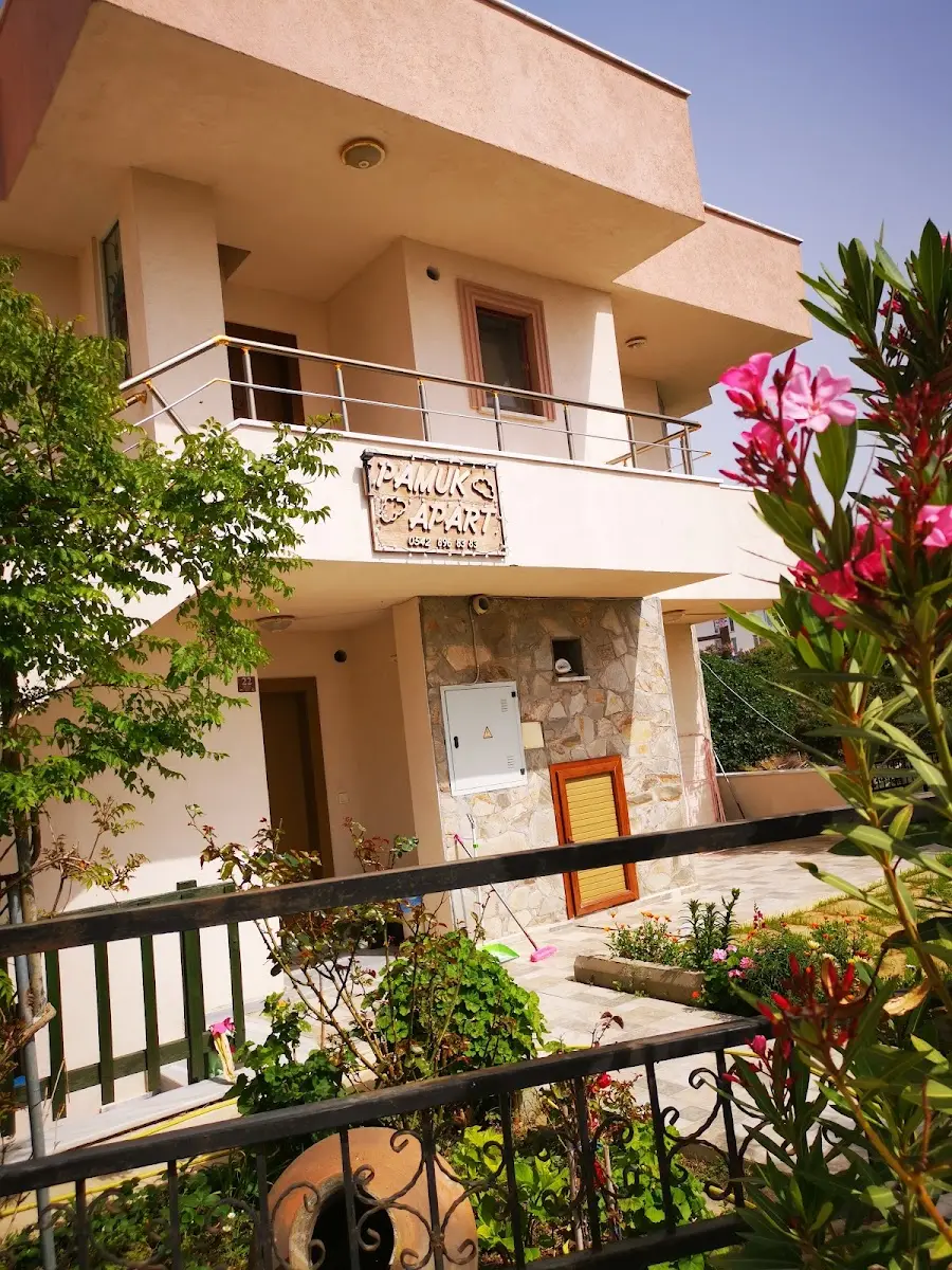 Pamuk Apart