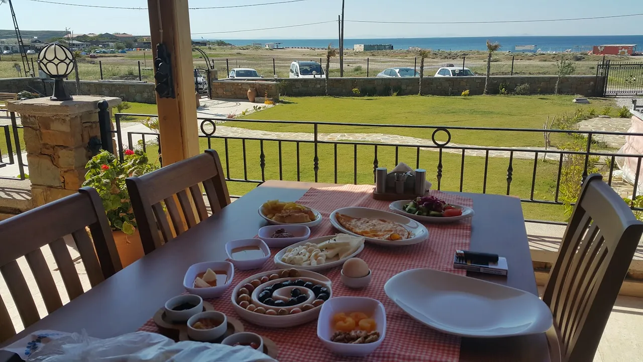 Suna Beach Kefaloz