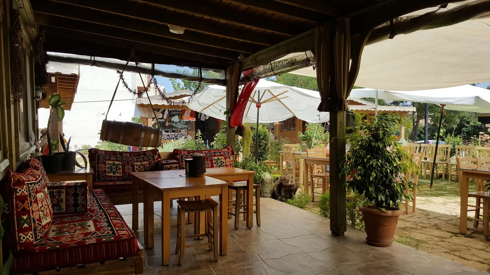 Yeşilyurt Cafe
